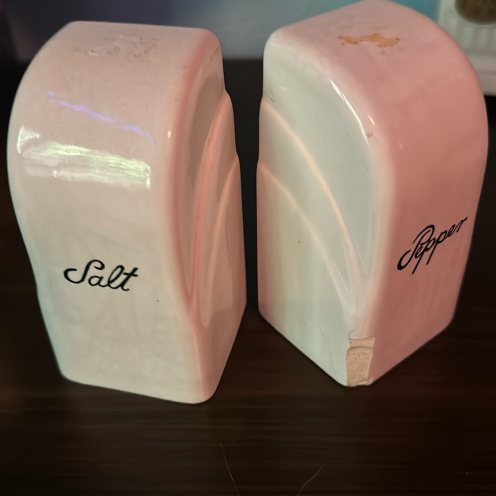 VTG S & P Shakers- So Coot And Need Some Lovin